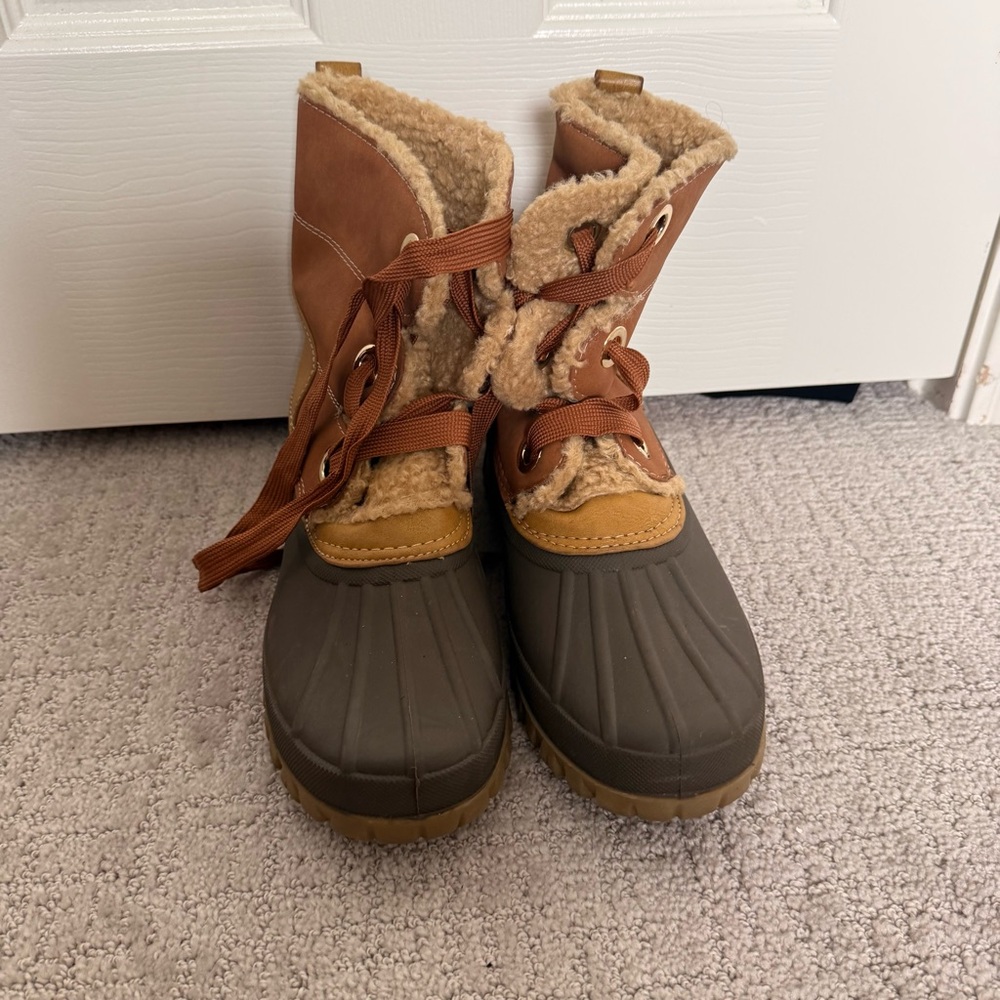 Hilfiger Brown and Tan Winter Boots